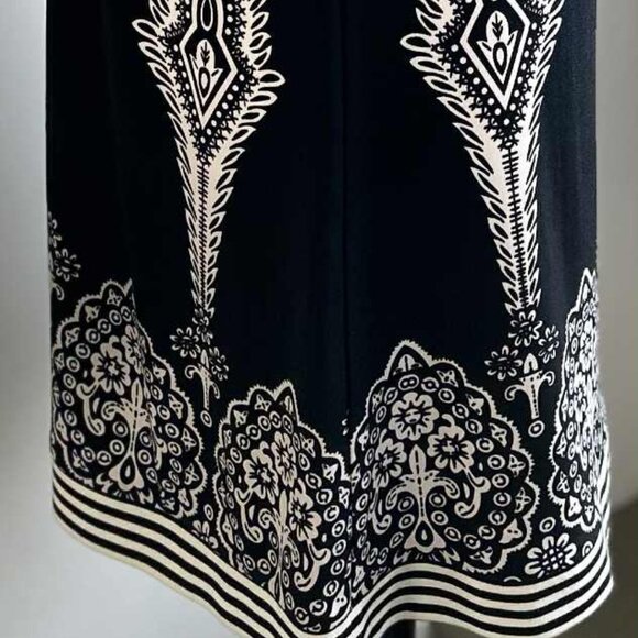 Joseph Ribkoff Black & White Medallion Print Graphic Stretch Jersey Dress – US S - Picture 11 of 14